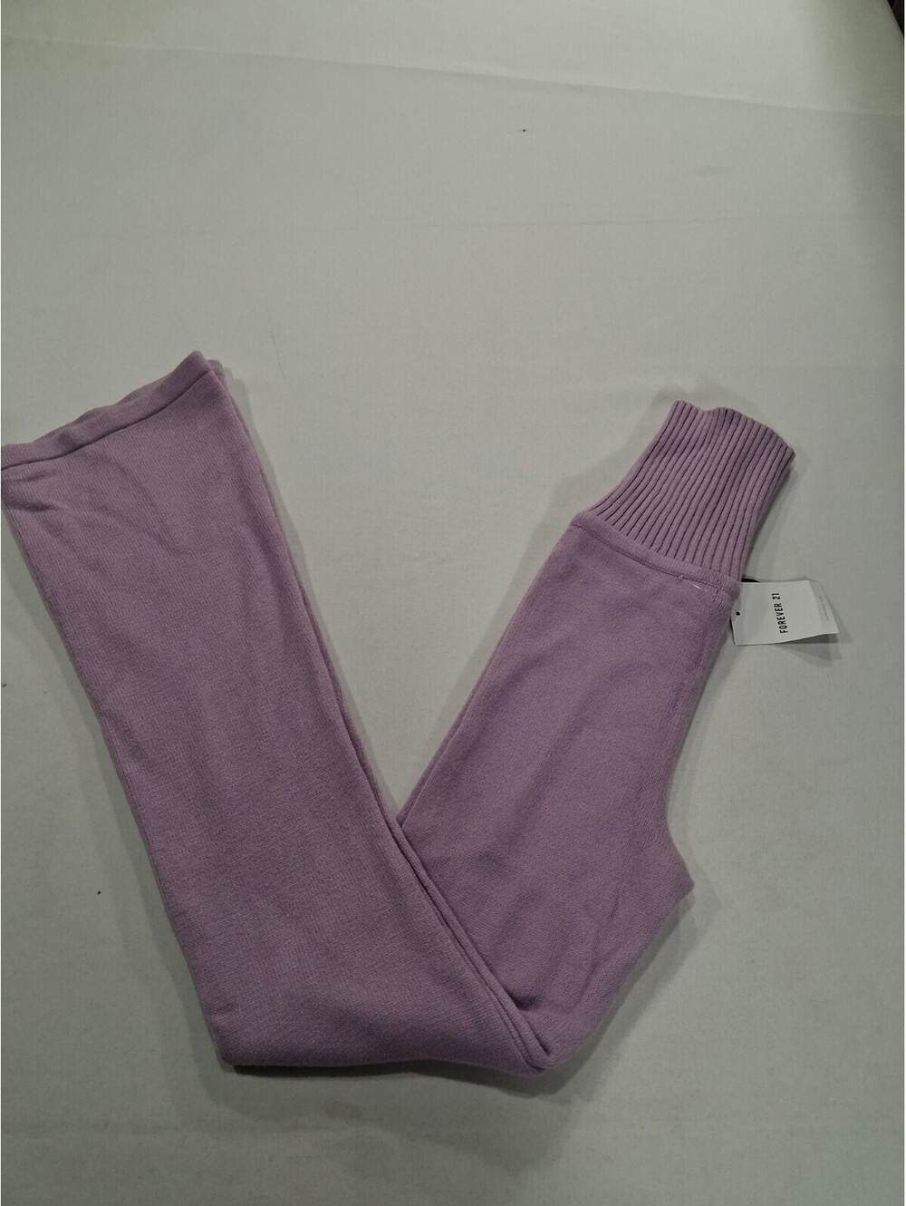 Forever 21 Women's Lavender Stretch Flare Pants Size Small (21×30)